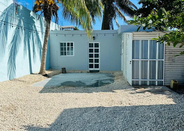 Casita Perez, Cama Queen, Wifi, Aire Acondicionado, Cocina, 2 Sillas De Playa