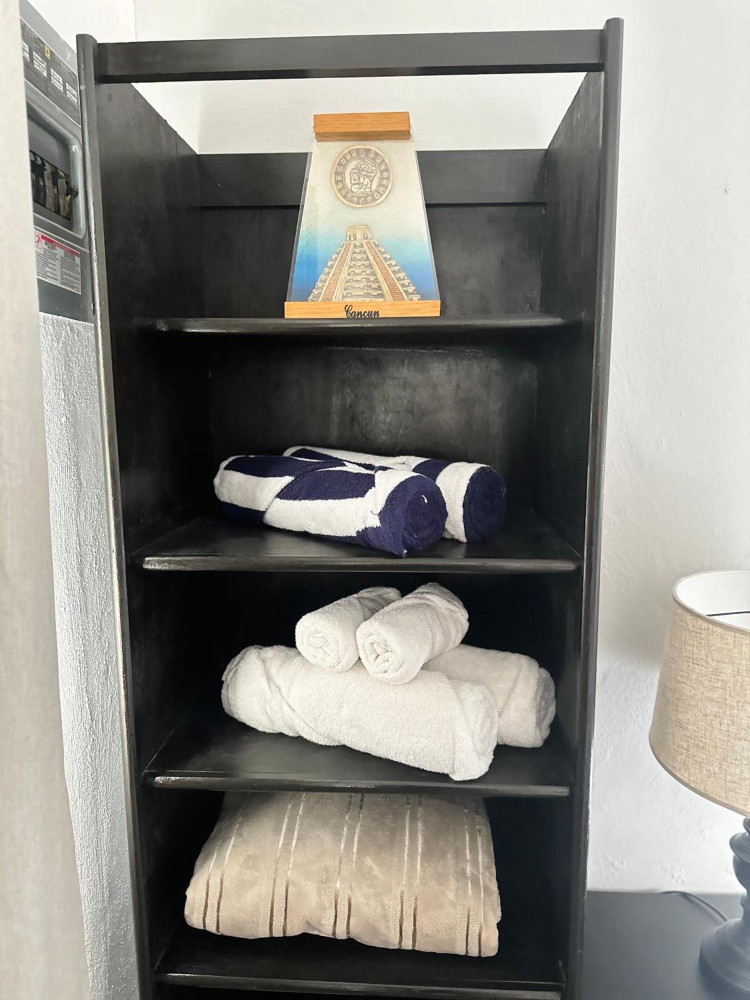 Casita Perez, Cama Queen, Wifi, Aire Acondicionado, Cocina, 2 Sillas De Playa * Isla Mujeres
